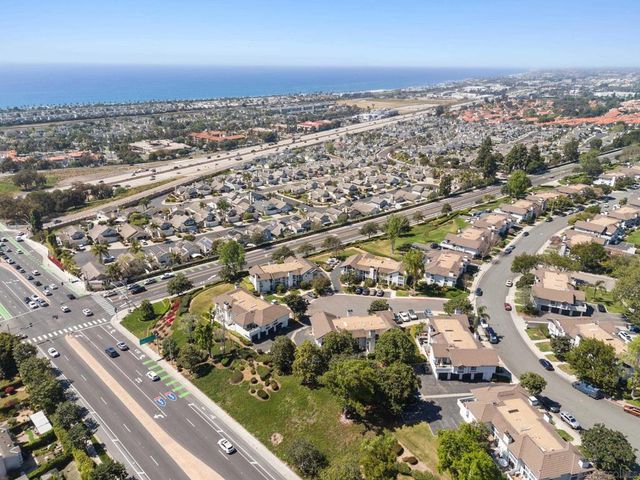 863 Violet Ct, Carlsbad, CA 92011