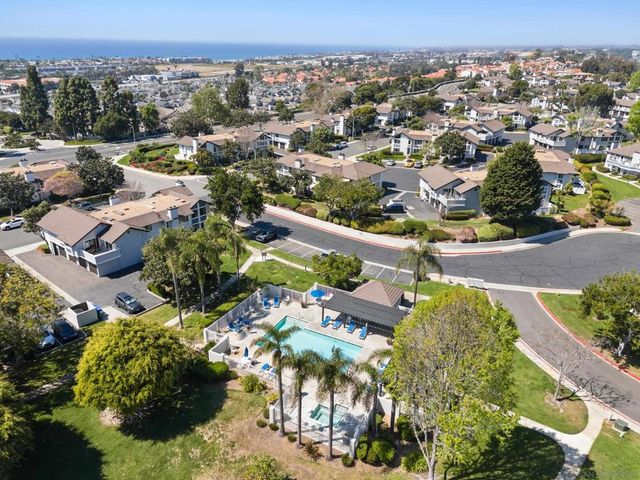 863 Violet Ct, Carlsbad, CA 92011