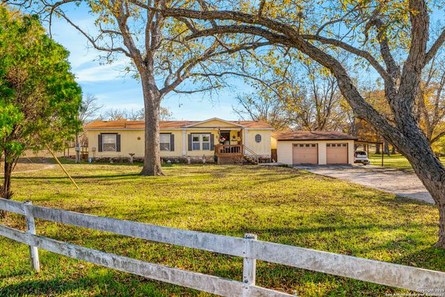 118 Satterfield, New Braunfels, TX 78130
