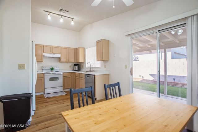 8845 E Apple Tree Drive, Tucson, AZ 85730