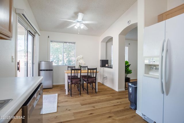 8845 E Apple Tree Drive, Tucson, AZ 85730