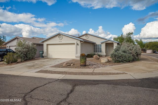 8845 E Apple Tree Drive, Tucson, AZ 85730