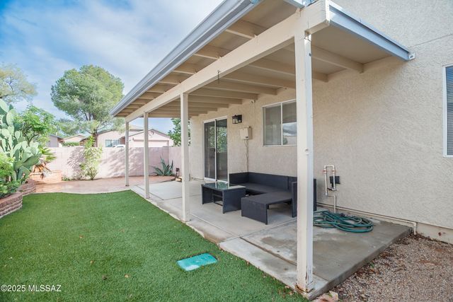 8845 E Apple Tree Drive, Tucson, AZ 85730