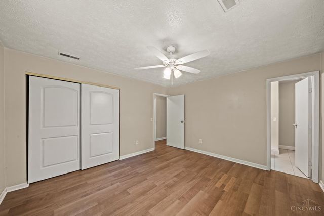 304 Oakwood Lane, Goshen Twp, OH 45122