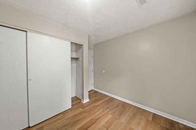 304 Oakwood Lane, Goshen Twp, OH 45122