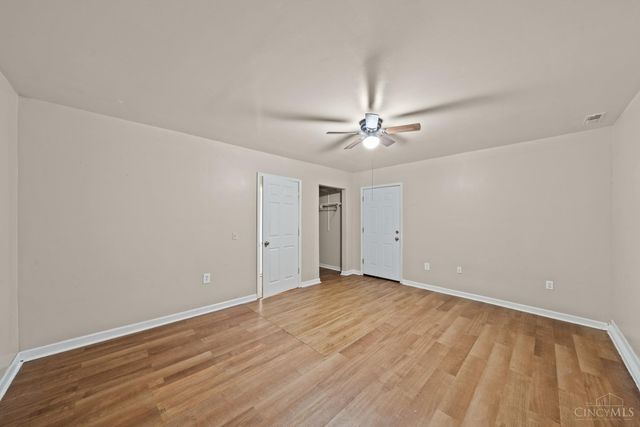 304 Oakwood Lane, Goshen Twp, OH 45122