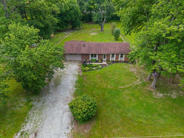 304 Oakwood Lane, Goshen Twp, OH 45122