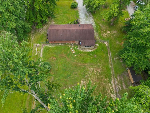 304 Oakwood Lane, Goshen Twp, OH 45122