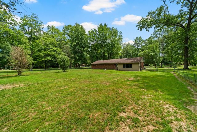304 Oakwood Lane, Goshen Twp, OH 45122