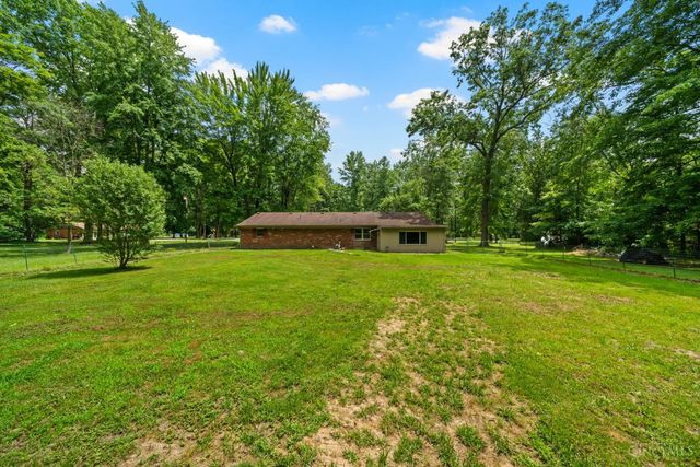 304 Oakwood Lane, Goshen Twp, OH 45122