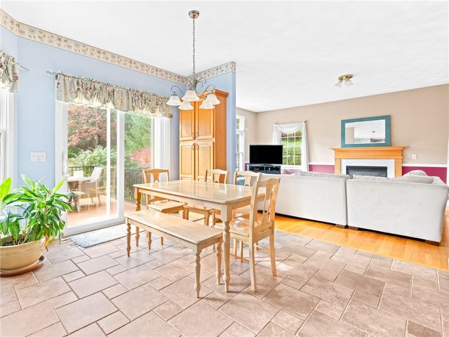 3 Aster Lane, Coventry, RI 02831