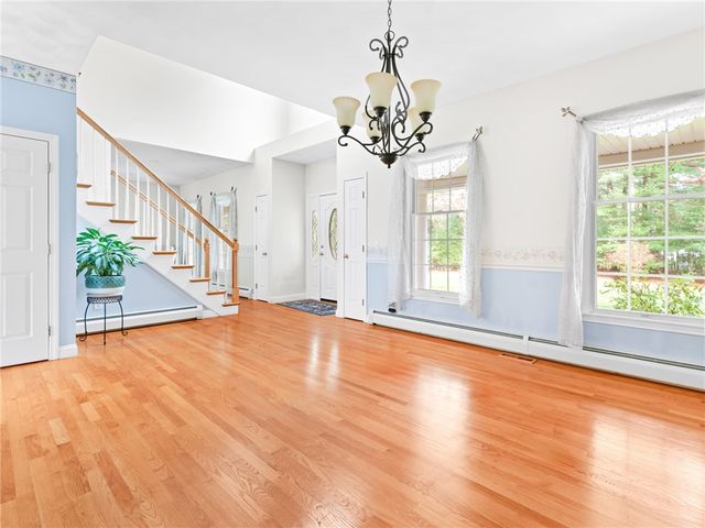 3 Aster Lane, Coventry, RI 02831