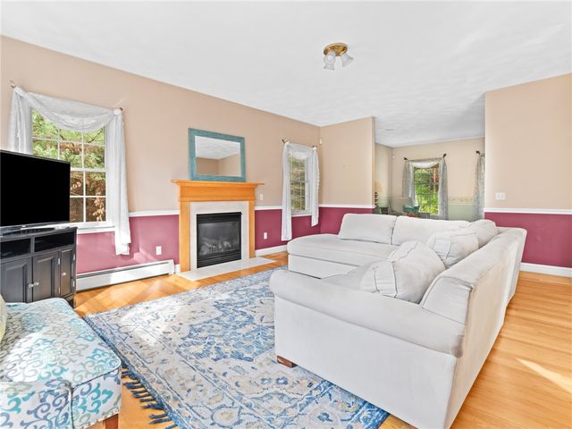 3 Aster Lane, Coventry, RI 02831