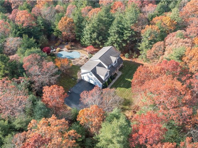 3 Aster Lane, Coventry, RI 02831