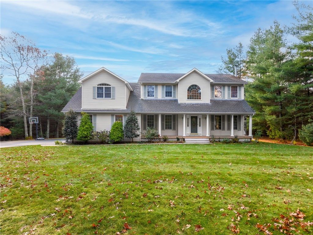 3 Aster Lane, Coventry, RI 02831