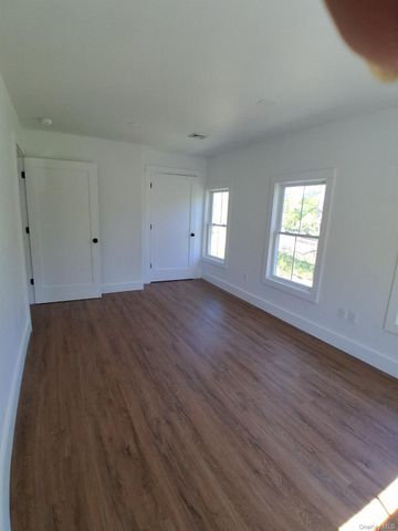 11 Cedar, Staatsburg, NY 12580