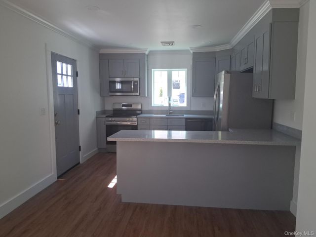 11 Cedar, Staatsburg, NY 12580