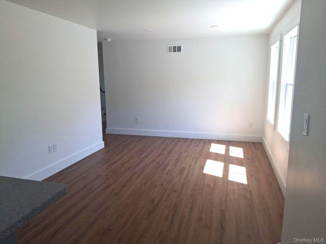11 Cedar, Staatsburg, NY 12580