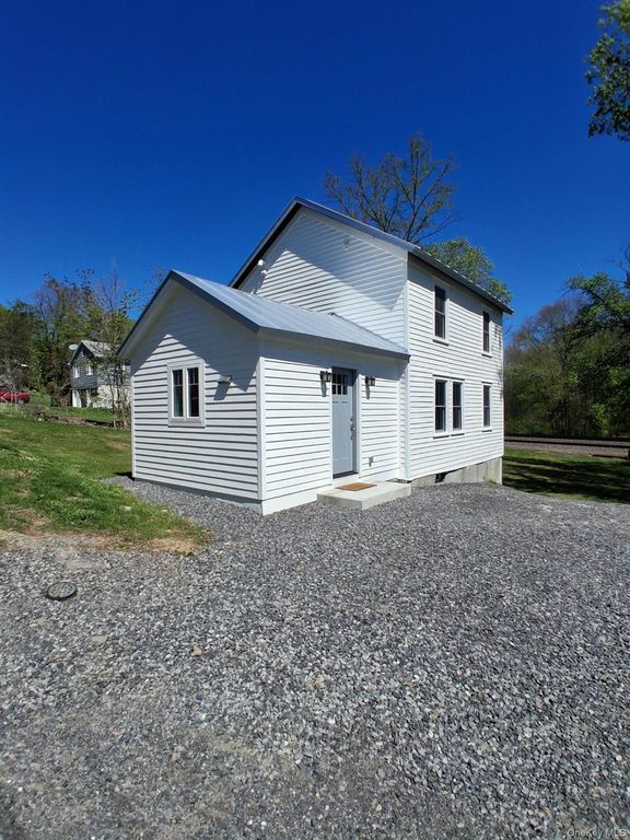 11 Cedar, Staatsburg, NY 12580