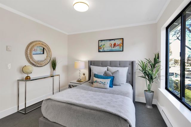 22 Schooner Ct, Richmond, CA 94804