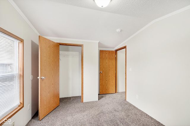 48 Echo Lake W Drive, Mooresville, IN 46158