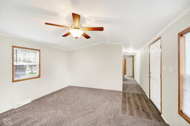 48 Echo Lake W Drive, Mooresville, IN 46158