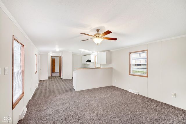 48 Echo Lake W Drive, Mooresville, IN 46158