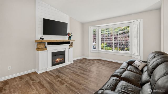 1526 49th Place SW, Everett, WA 98203