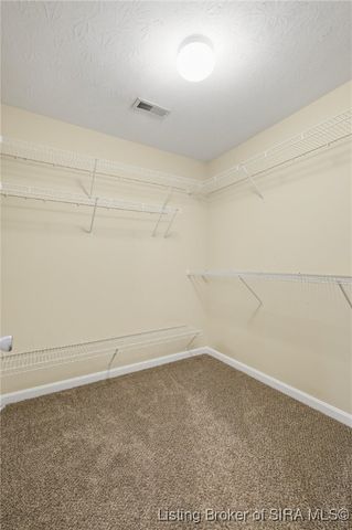 3809 Ridgetop Circle, Jeffersonville, IN 47130