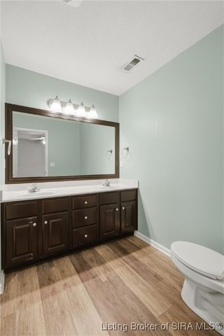 3809 Ridgetop Circle, Jeffersonville, IN 47130