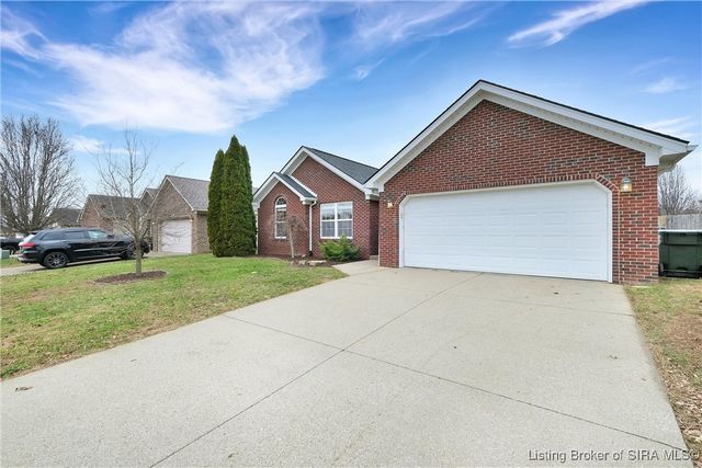3809 Ridgetop Circle, Jeffersonville, IN 47130