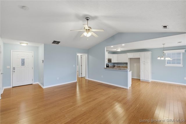 3809 Ridgetop Circle, Jeffersonville, IN 47130