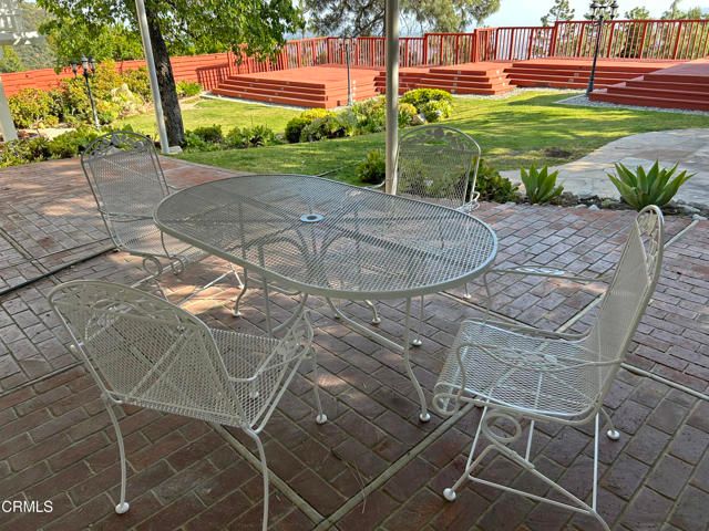 2716 Ridgepine Drive, La Crescenta, CA 91214