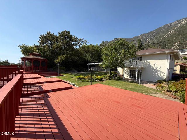2716 Ridgepine Drive, La Crescenta, CA 91214