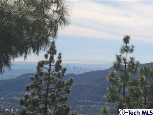 2716 Ridgepine Drive, La Crescenta, CA 91214