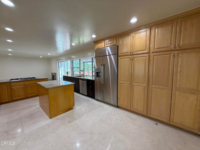 2716 Ridgepine Drive, La Crescenta, CA 91214