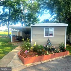 126 E LN, Harrisburg, PA 17111