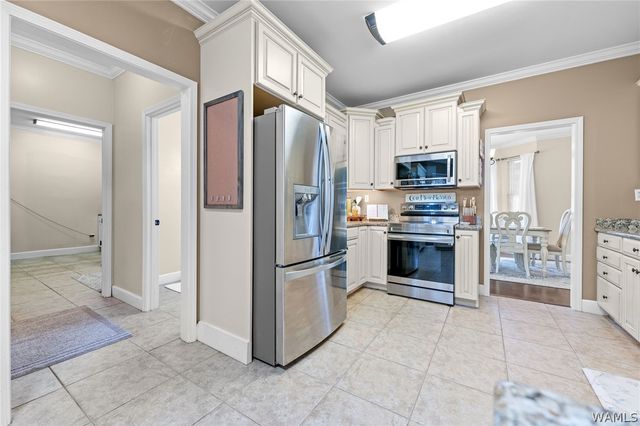 11648 Knollwood Road, Northport, AL 35475