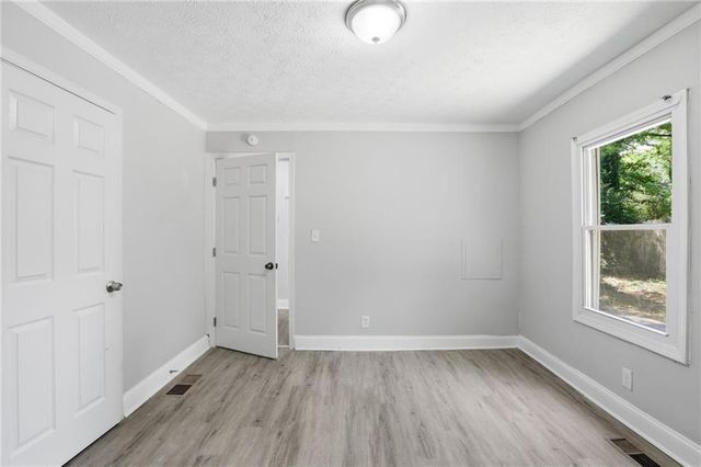 215 Moreland Way, Atlanta, GA 30354