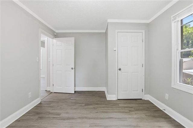215 Moreland Way, Atlanta, GA 30354