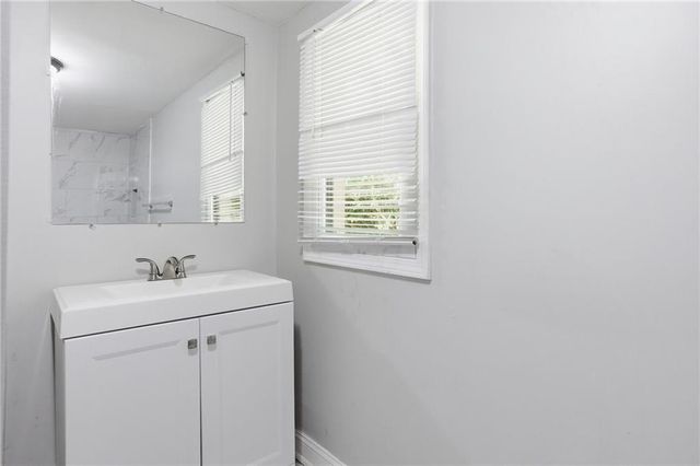 215 Moreland Way, Atlanta, GA 30354