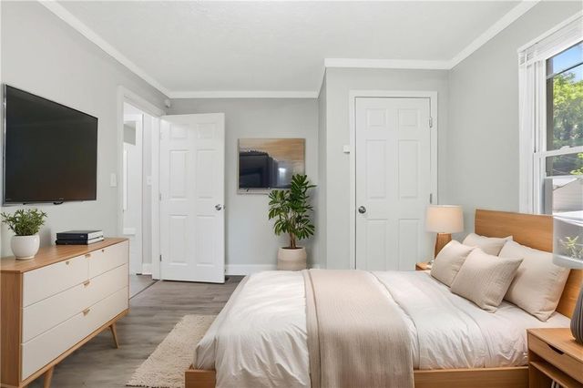 215 Moreland Way, Atlanta, GA 30354