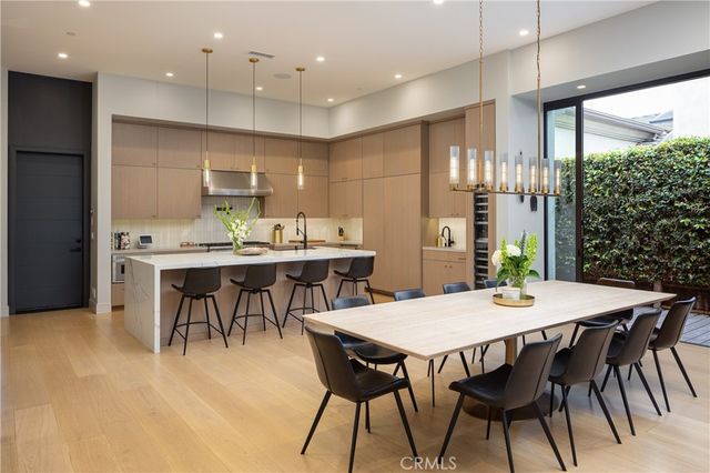 1756 Voorhees Avenue, Manhattan Beach, CA 90266