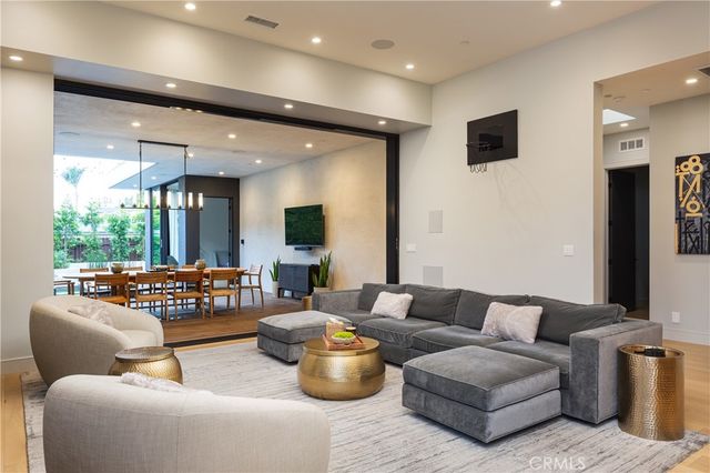 1756 Voorhees Avenue, Manhattan Beach, CA 90266