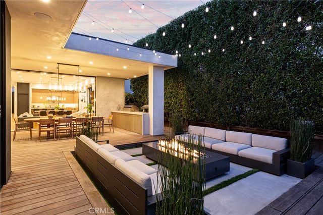 1756 Voorhees Avenue, Manhattan Beach, CA 90266