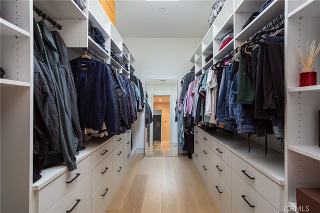 1756 Voorhees Avenue, Manhattan Beach, CA 90266