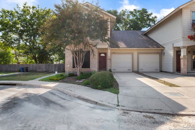 6210 W Jolie Ct, San Antonio, TX 78240