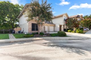 6210 W Jolie Ct, San Antonio, TX 78240