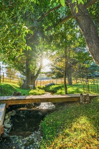 2500 Cottontail Road, Gallatin Gateway, MT 59730