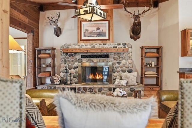 2500 Cottontail Road, Gallatin Gateway, MT 59730